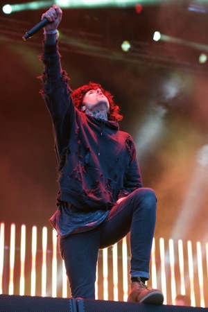 Oli Sykes of Bring Me The Horizon at LOUDER THAN LIFE 2015