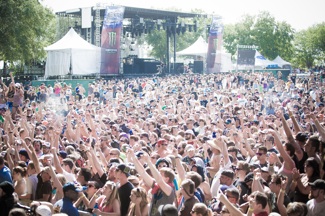 Welcome to Rockville crowd