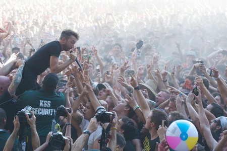 Rise Against at Monster Energy's AFTERSHOCK Festival 2014, photo by Scott Uchida