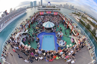 ShipRocked guests on the Norwegian Pearl deck